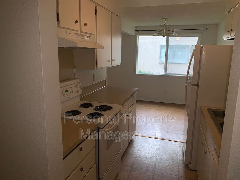 1st image of 14521 NE Juniper Ave