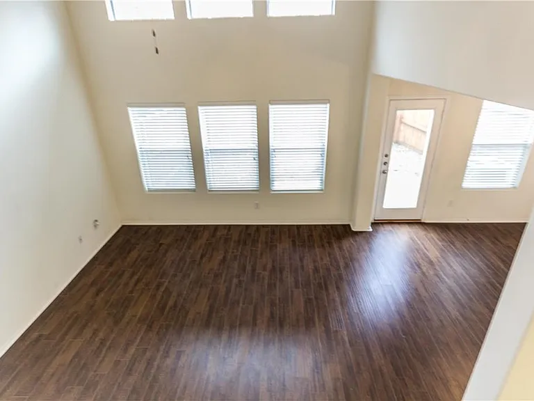 10371 Darkwood Dr — Photo 8