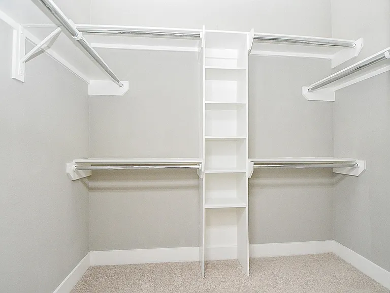 955 W 24th St #D — Photo 16