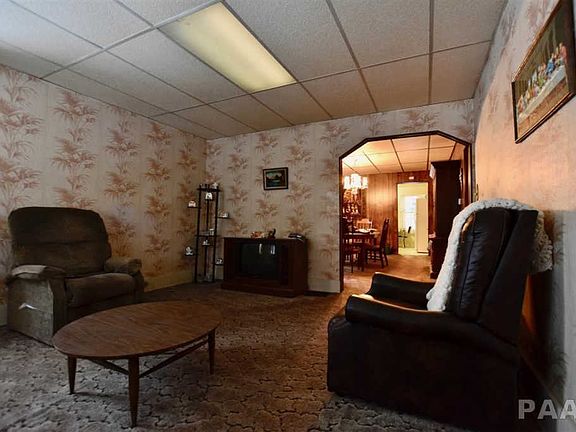 4th image of 1903 NE Jefferson Ave