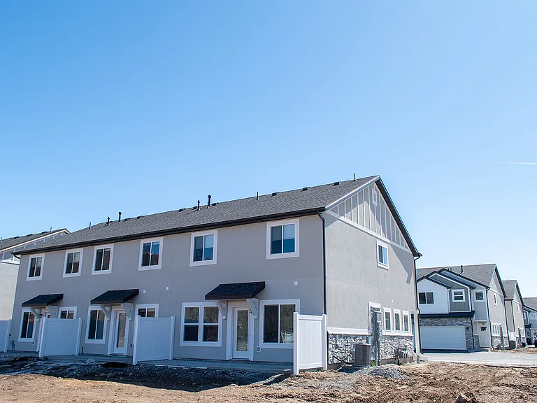 396 N 100 W #1 — Photo 20