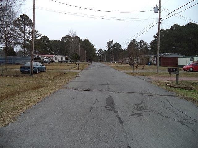 2nd image of 608 Plainview St