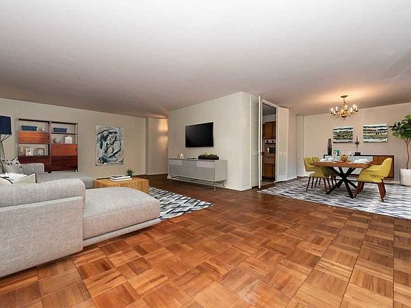 3rd image of 166-25 Powells Cove Blvd #2E