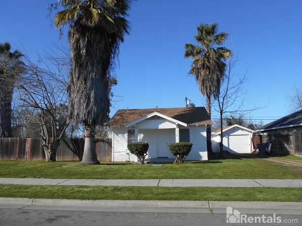 330 W Beechwood Ave, Pinedale, CA 93650