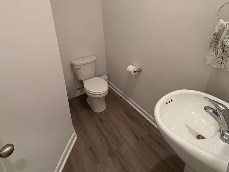 5528 Avery Dr — Photo 16