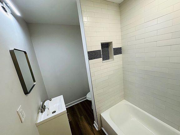 5th image of 2721 E Monument St #2721-U2