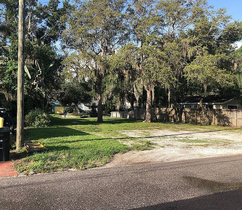 2nd image of 620 2nd St S