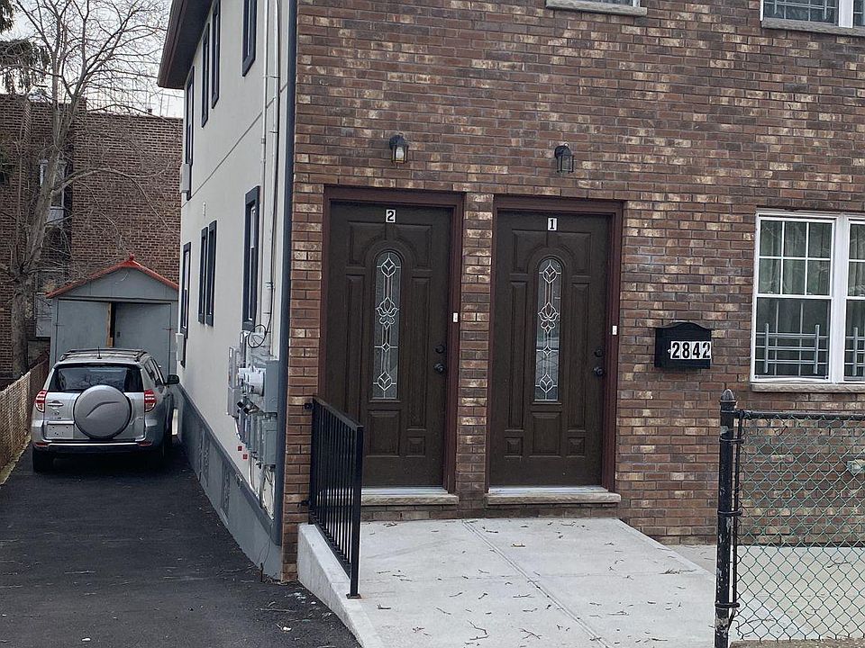 2nd image of 2842 Kingsland Ave #2