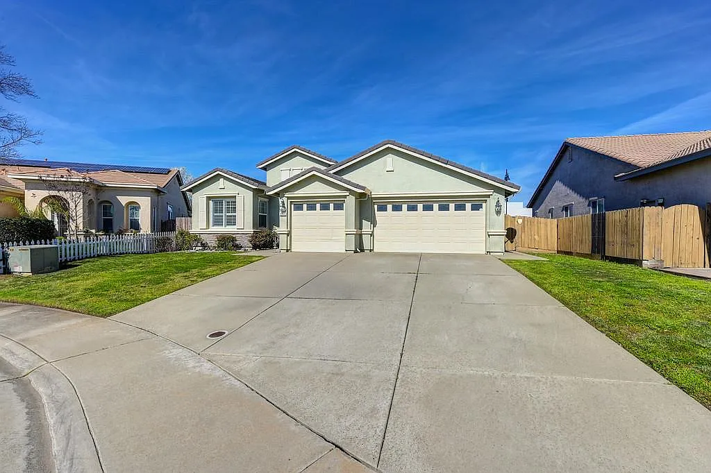 3217 Oselot Way photo 1