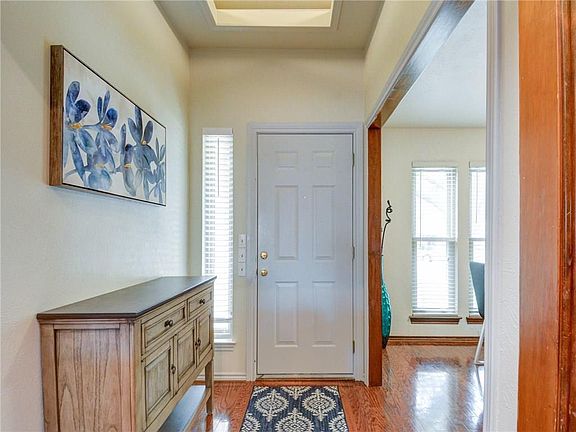 3rd image of 4004 Elganza Ct