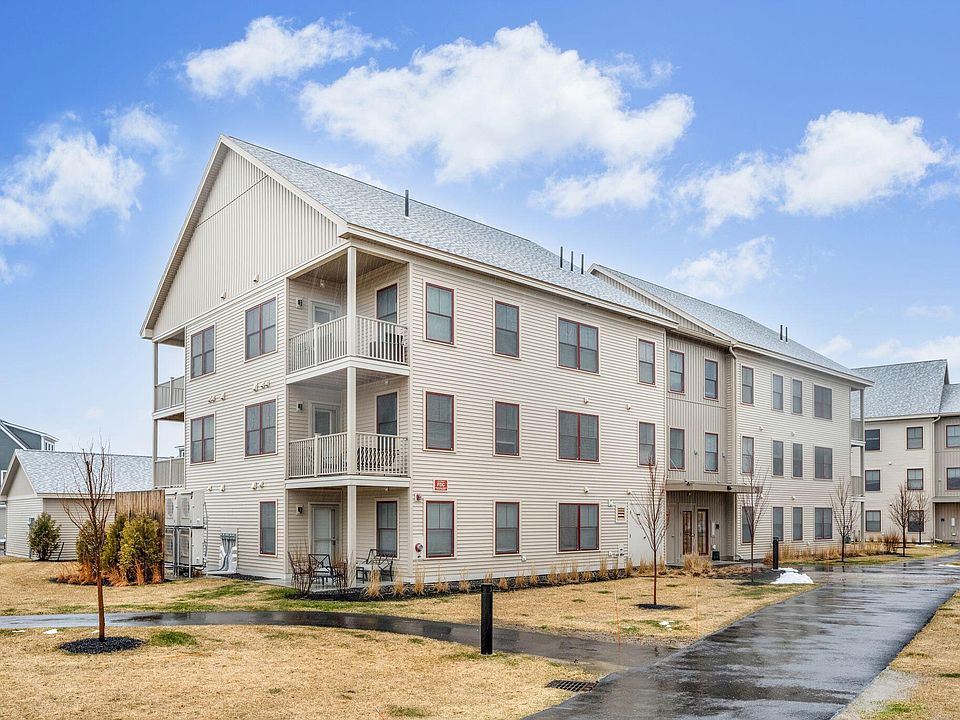 1st image of 28 Pacer Way #103
