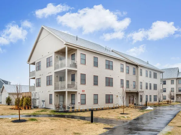 28 Pacer Way #103, Scarborough, ME 04074