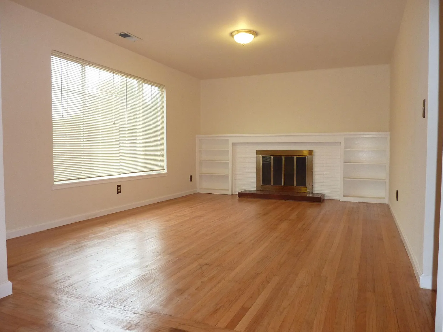 6648 51st St photo 1