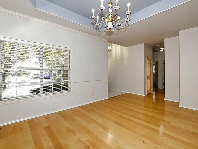 1615 Hawks Tree Ln — Photo 28