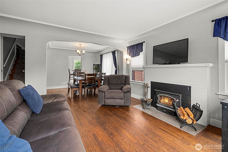 5th image of 3735 N 29th Street