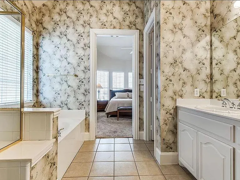 1026 Pedernales Trl — Photo 13