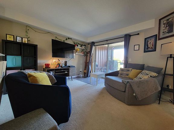 2nd image of 244 Sherbrooke St #2422