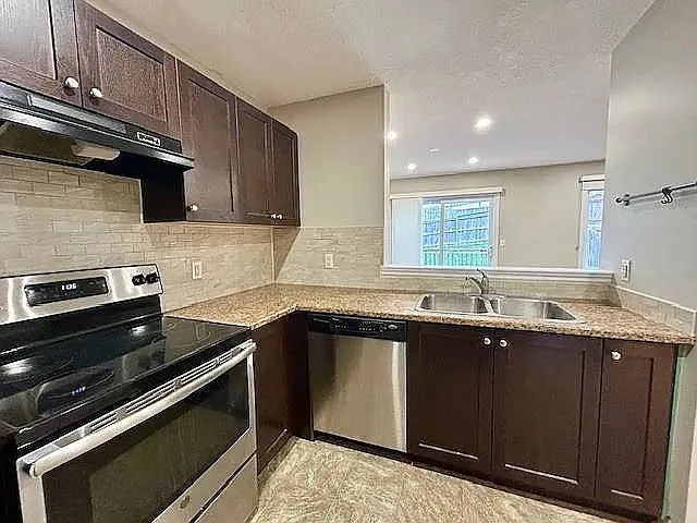 422 Sales Dr — Photo 10