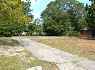 6602 Hampton Rd, Pensacola, FL 32505