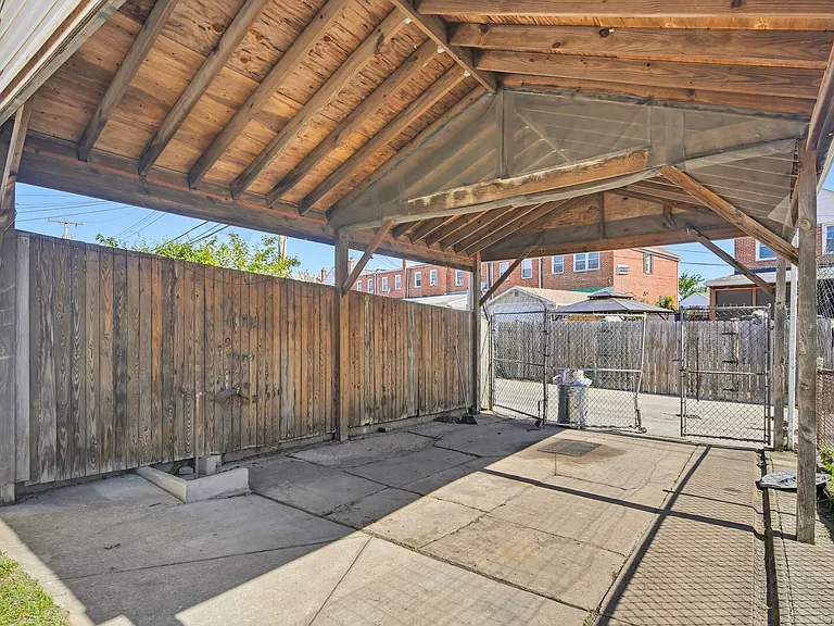 7536 Westfield Rd — Photo 34