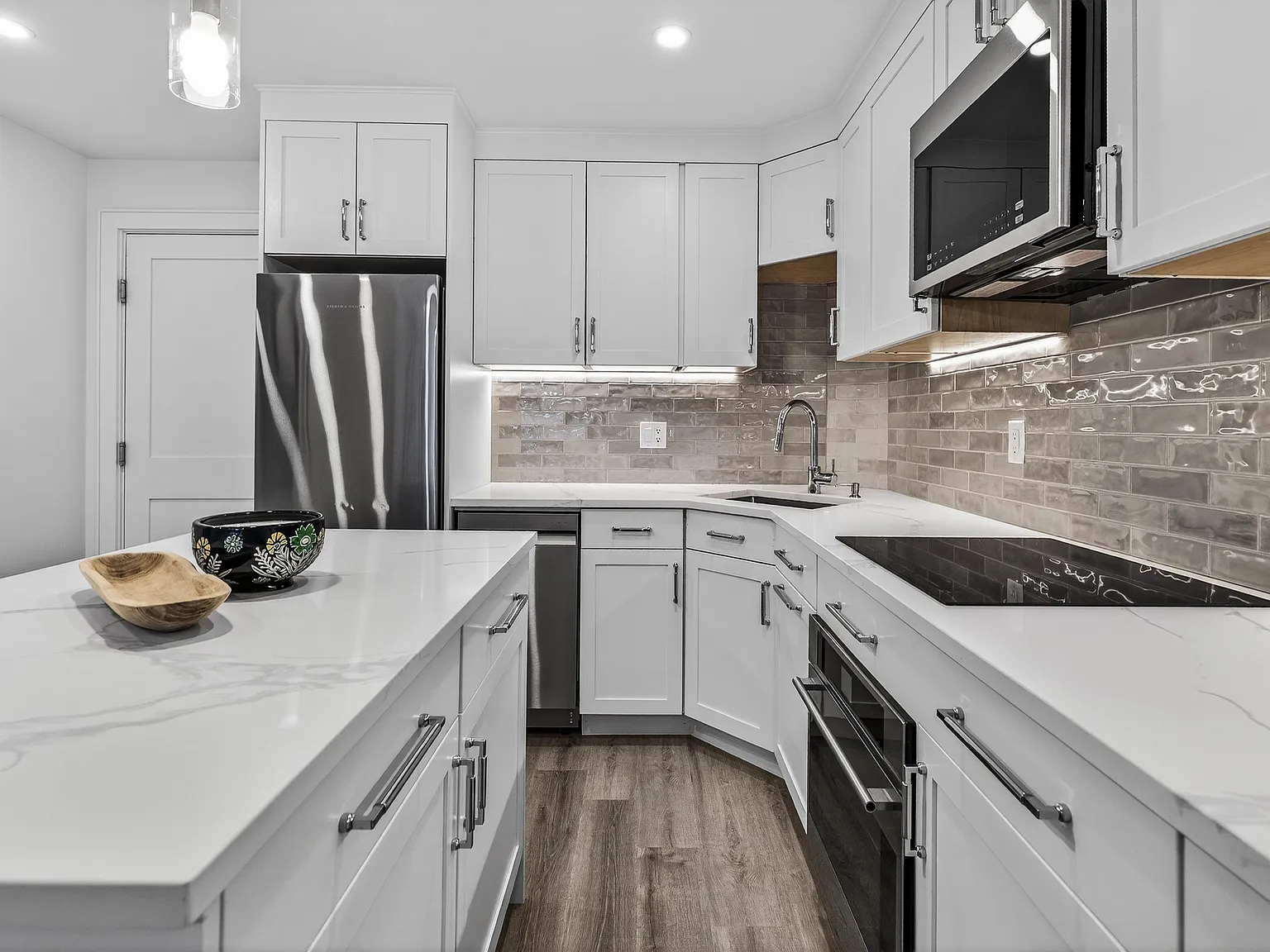 1 bed, 600 sqft, $4,000 — Photo 3