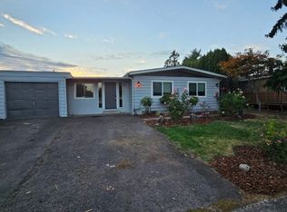 2115 Greentree Dr NE, Salem, OR 97305