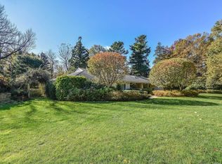 6 Woodland Dr, Port Washington, NY 11050