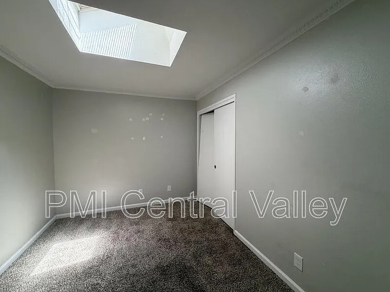 3440 W Benjamin Holt Dr — Photo 21