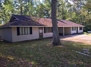 65 Middle St, Varnville, SC 29944