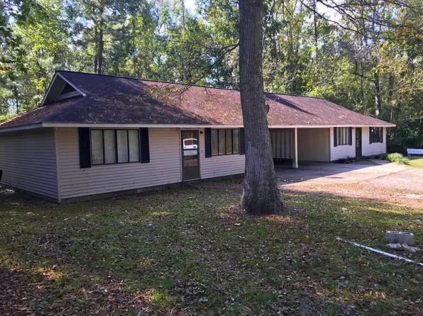 65 Middle St, Varnville, SC 29944