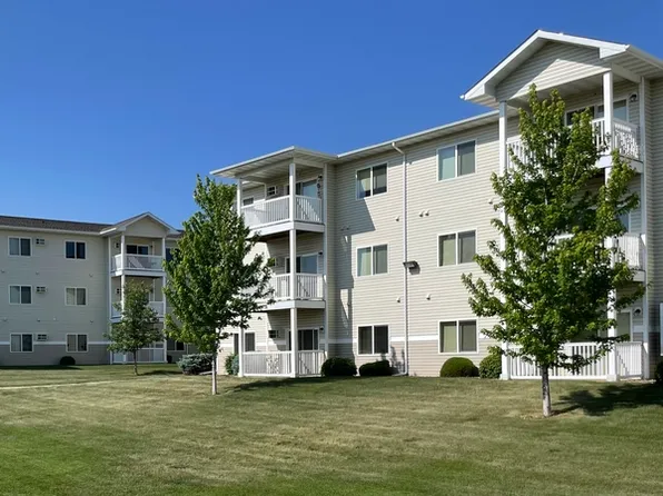 Elk Pointe Apartments
