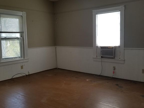 5th image of 24 Schoolfield Dr