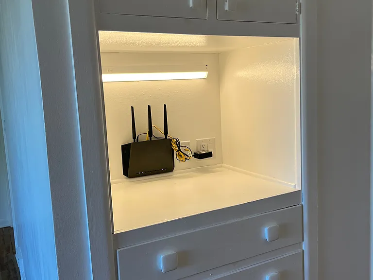 hallway desk / nook