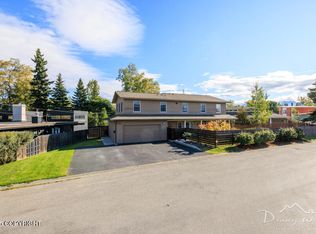 1350 Hillcrest Dr, Anchorage, AK 99503