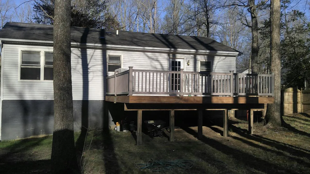 3 bed, 1800 sqft, $2,100 — Photo 2