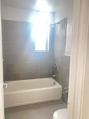 Sold by Chana Ofek, LREB | media 24