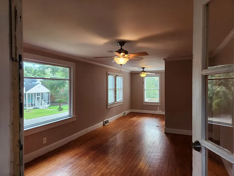 2202 Cameron Blvd — Photo 5