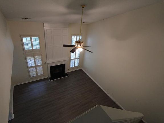 5th image of 2590 Davenport Park Dr