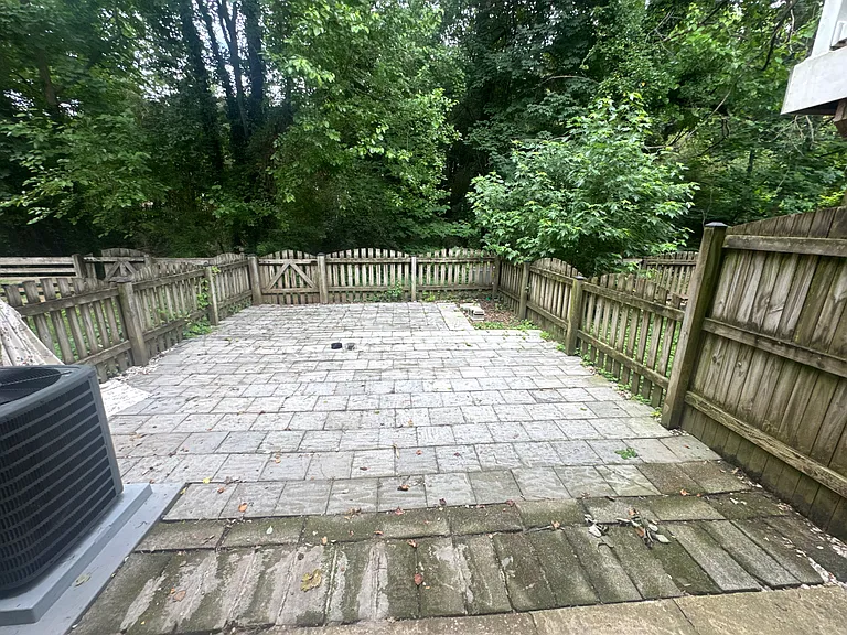 12 Sharpley Ct — Photo 11