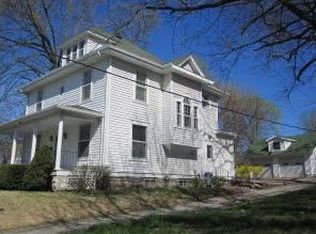219 E Porter St, Marshall, MO 65340