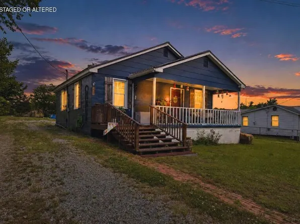 180 N Walnut St, Whitwell, TN 37397