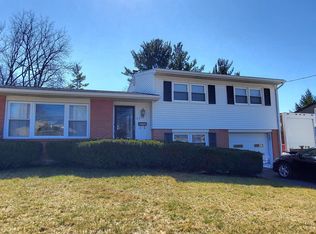 22 Octagon Ave, Sinking Spring, PA 19608