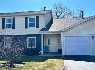 615 Mallard Ct APT C2, Bartlett, IL 60103