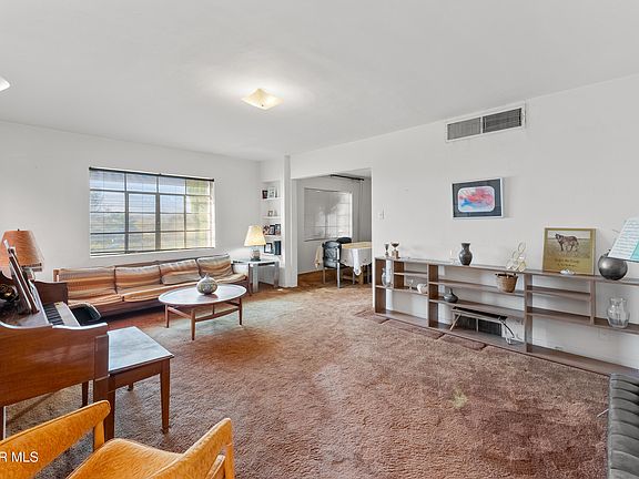 3rd image of 1101 Mesita Dr