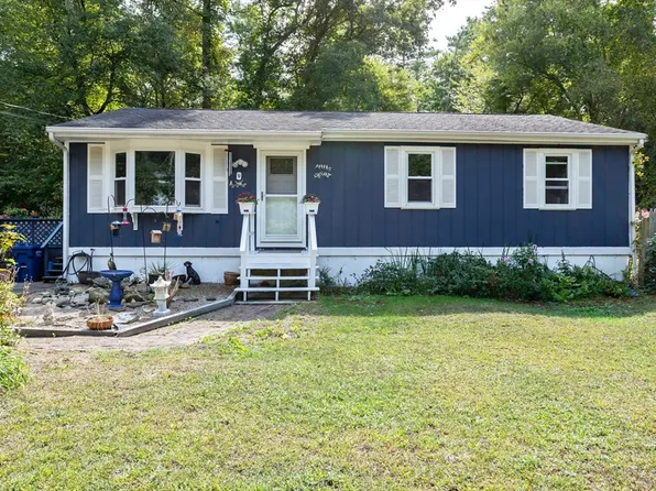 9 Helen St, Wareham, MA 02571