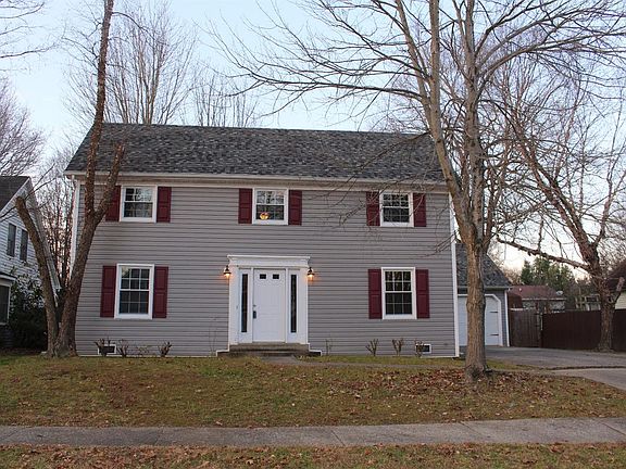 3rd image of 974 Stoney Creek Dr