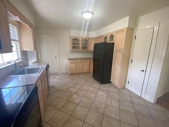 4th image of 2640 McCoy Way #1
