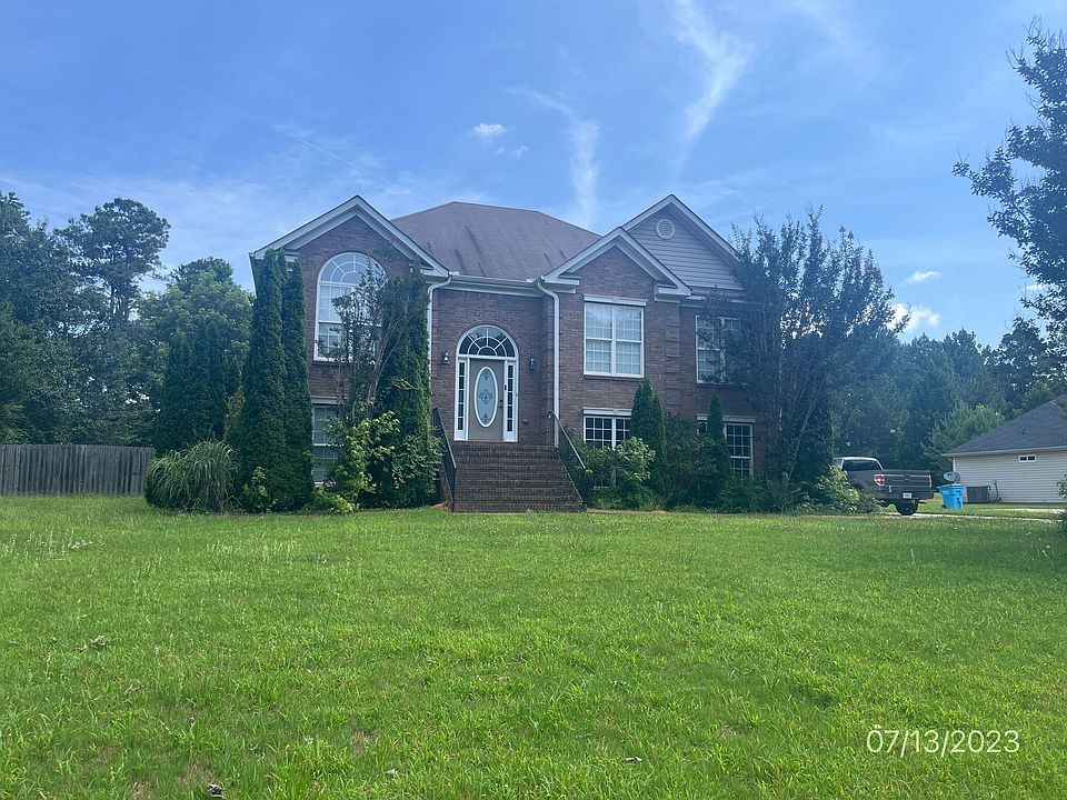 1st image of 147 River Park Cir