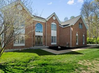 7 Dickinson Cir, Shrewsbury, MA 01545