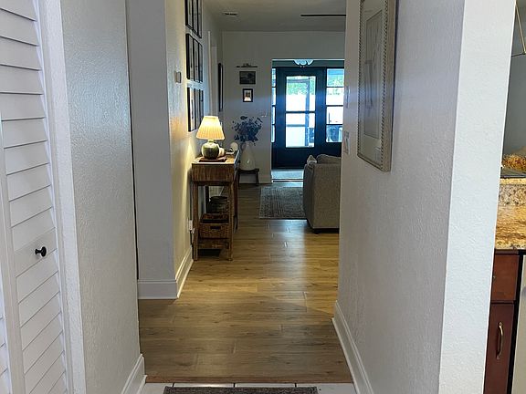 5th image of 7360 Ulmerton Rd APT 16D